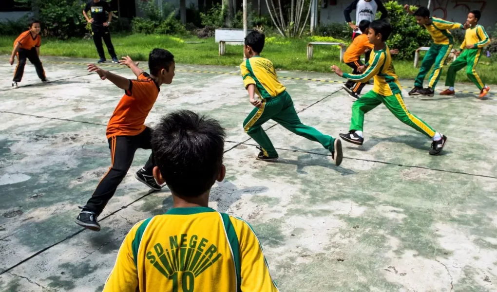 Olahraga Tradisional Comeback: Main Engklek dan Gobak Sodor Versi Kekinian