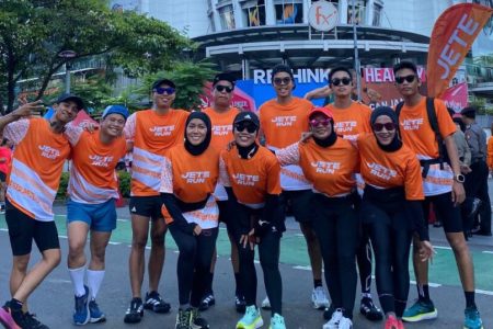Bukan Sekadar Lari: Kenapa Festival Lari di Jakarta Sekarang Wajib 'Solar-Powered'?
